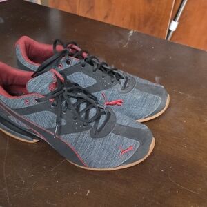 Puma Men's Black and Gray Athletic Shoes